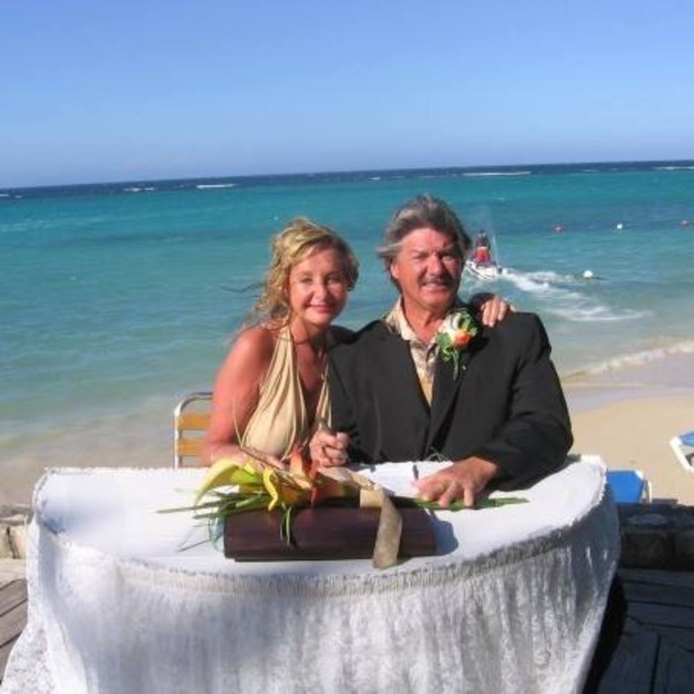 Meet your Posher, Beverly